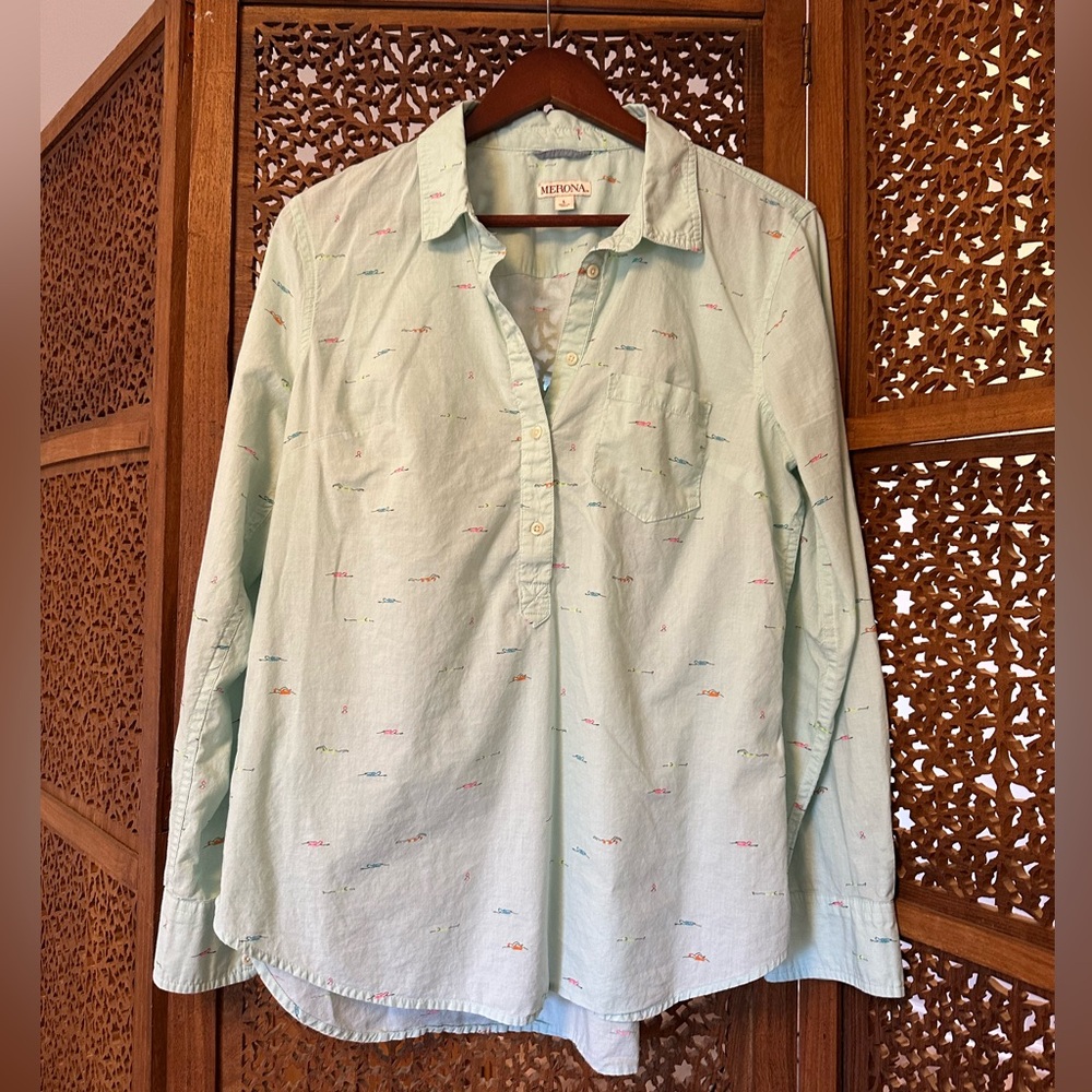 Merona Mint Green Pullover Shirt with Swimmer Pattern